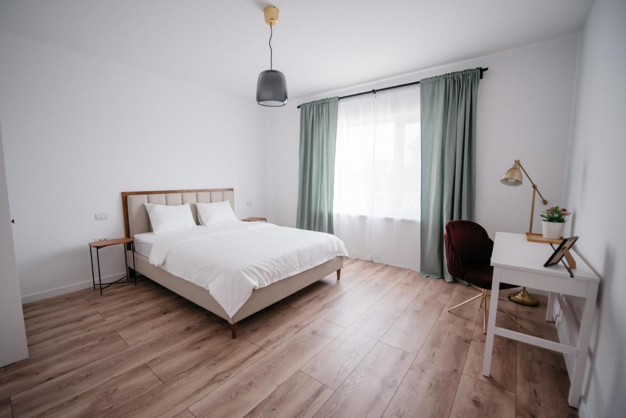 Nuez Apartments Dumbravita  Экстерьер фото